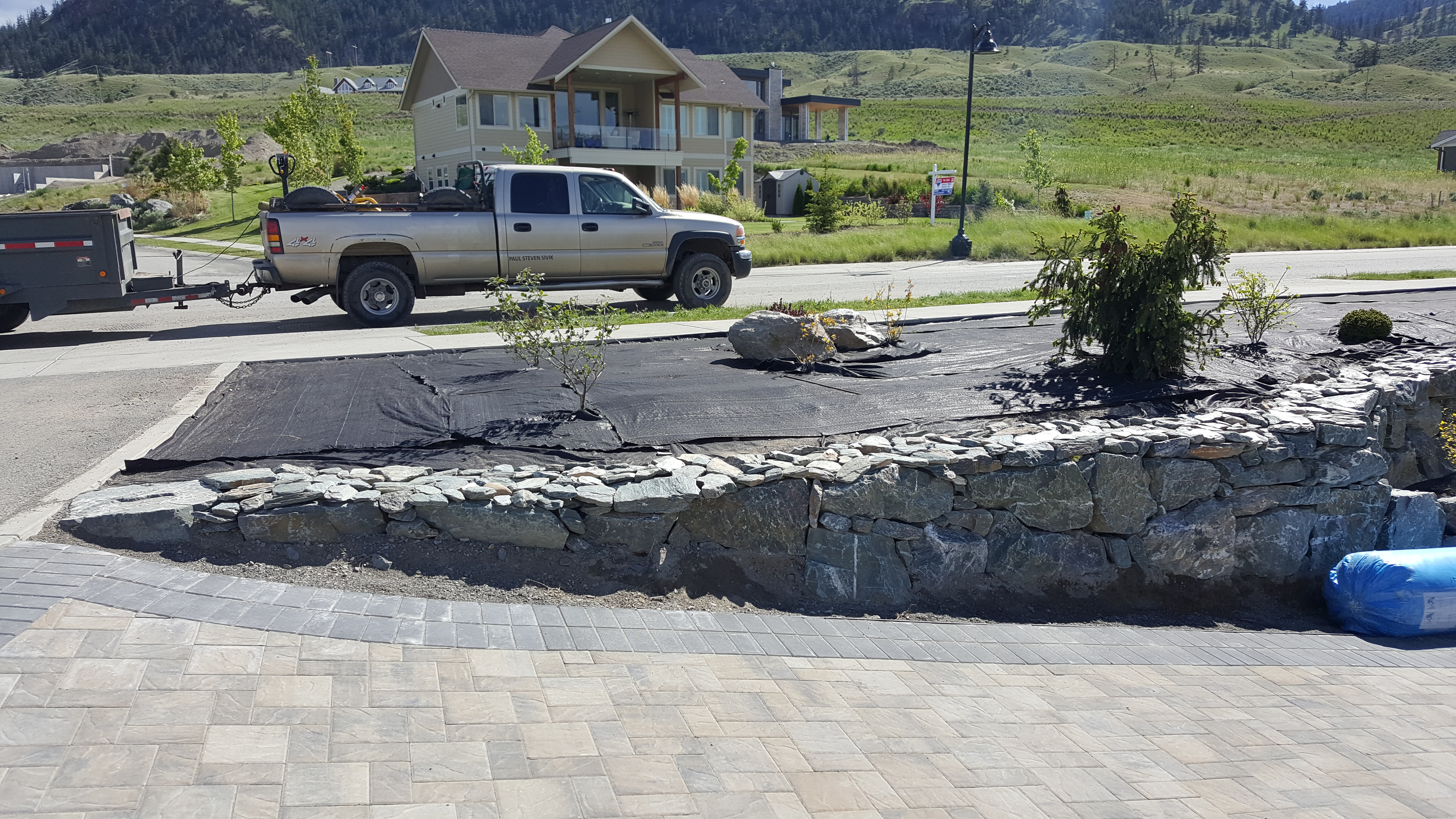 Tobiano Rock wall, with landscape cloth