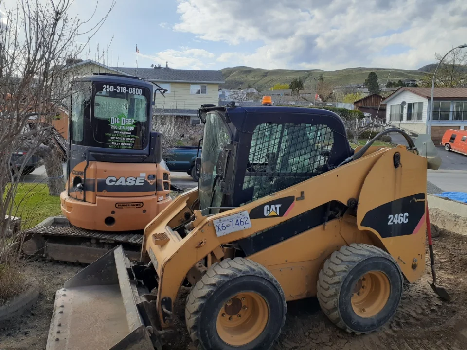 Excavator and Skidsteer - kamloops - Batchelor heights